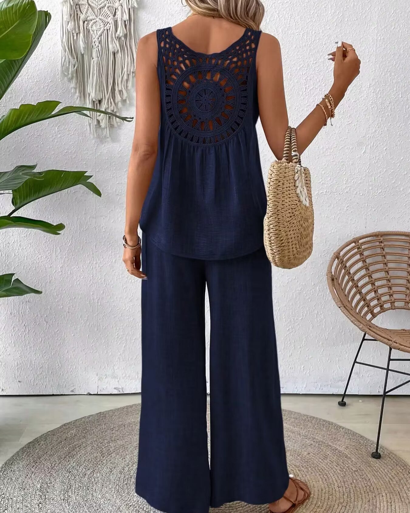 Women's solid color back hollow lace set